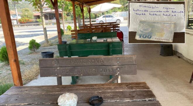 Kapalı Kahvehanede Kahvaltı Yapan Aile, Not ve 100 TL Bıraktı