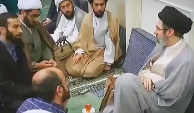 Bu bir ilk! İran’ın Hamaney hamlesi kafaları daha da karıştırdı