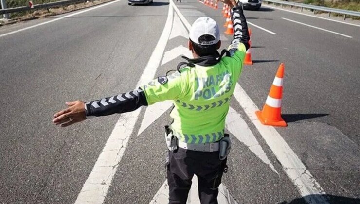 İstanbul’da Zafer Bayramı provası nedeniyle bazı yollar kapatıldı