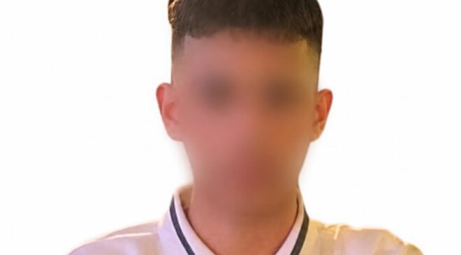 İzmir’de tabancayla oynarken karnından vurulan 16 yaşındaki çocuk hayatını kaybetti