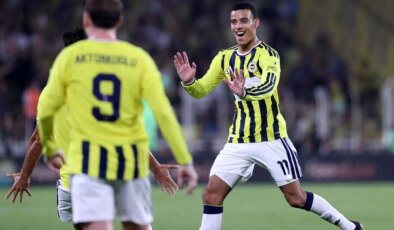 Kadıköy’de resital! Fenerbahçe yıldızlarıyla tura göz kırptı