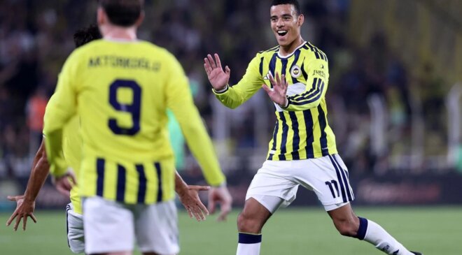 Kadıköy’de resital! Fenerbahçe yıldızlarıyla tura göz kırptı