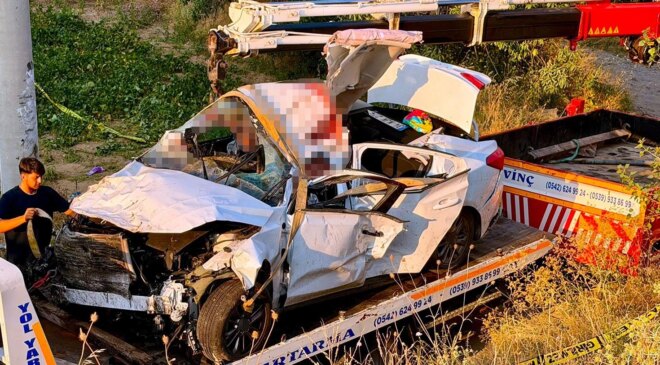 Afyonkarahisar’da feci kaza: 2 ölü, 2 yaralı