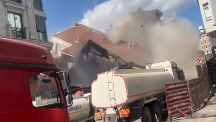 Zeytinburnu’nda kepçenin darbesi binanın yıkılmasına yetti