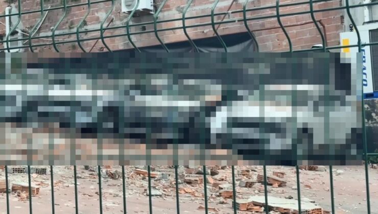 Kağıthane’de otoparka duvar çöktü: 12 sıfır araçta milyonlarca liralık hasar oluştu
