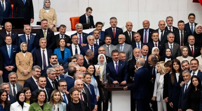 Kritik oylamada 8 AK Partili yoktu! Listede dikkat çeken isimler var
