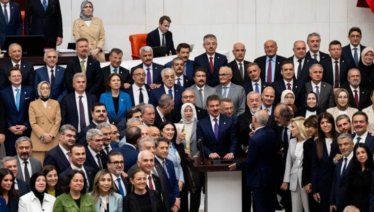 Kritik oylamada 8 AK Partili yoktu! Listede dikkat çeken isimler var