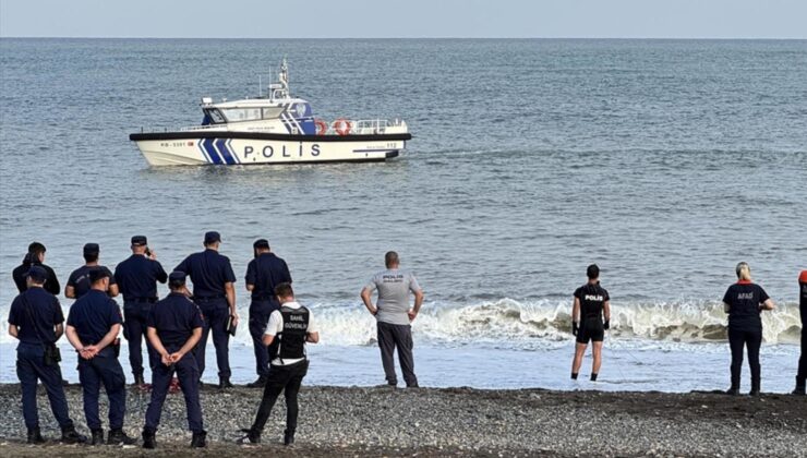 Küçük bedenleri dalgalara karşı koyamadı: Ağabey can verdi, 11 yaşındaki Kerem kayıp