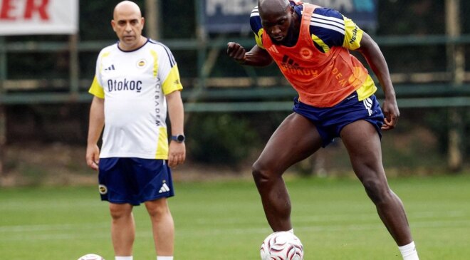 Lukaku Fenerbahçe’de ilk antrenmanına çıktı! Herkes aynı yorumu yaptı