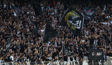 Maç 3-0 olduğu anda Dolmabahçe’de tüm tribünler aynı sesle inledi