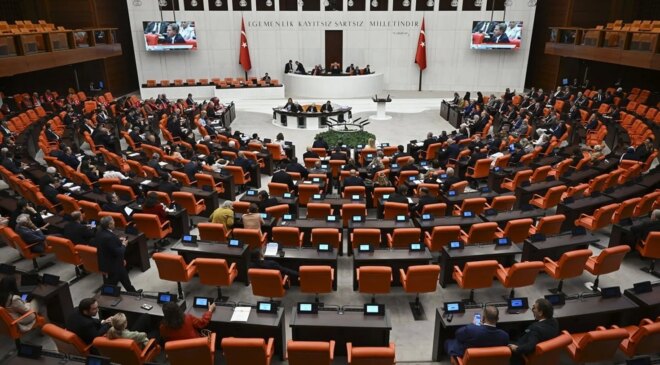 TBMM, 1 Ekim’de yeniden açılmak üzere 52 günlük tatile girdi