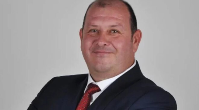 Menderes Belediye Başkanı İlkay Çiçek görevden uzaklaştırıldı