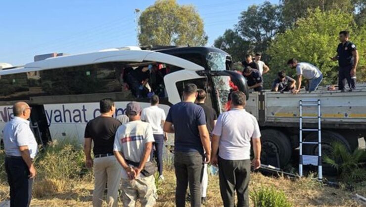 Milas’ta tur otobüsü tıra çarptı: 2 ölü, 8 yaralı