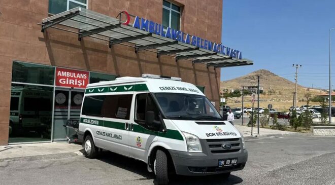 Mola vermek için girdikleri tesiste cansız beden buldular