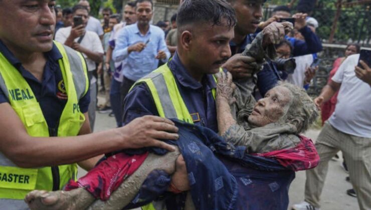 Nepal’de 538 ölü, 1300’den fazla kişi kayıp! Morglarda yer kalmadı