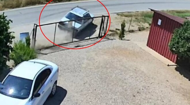 Otomobilin takla attığı anlar kamerada: Aynı aileden 2 kişi yaralandı, 3 çocuk kurtuldu