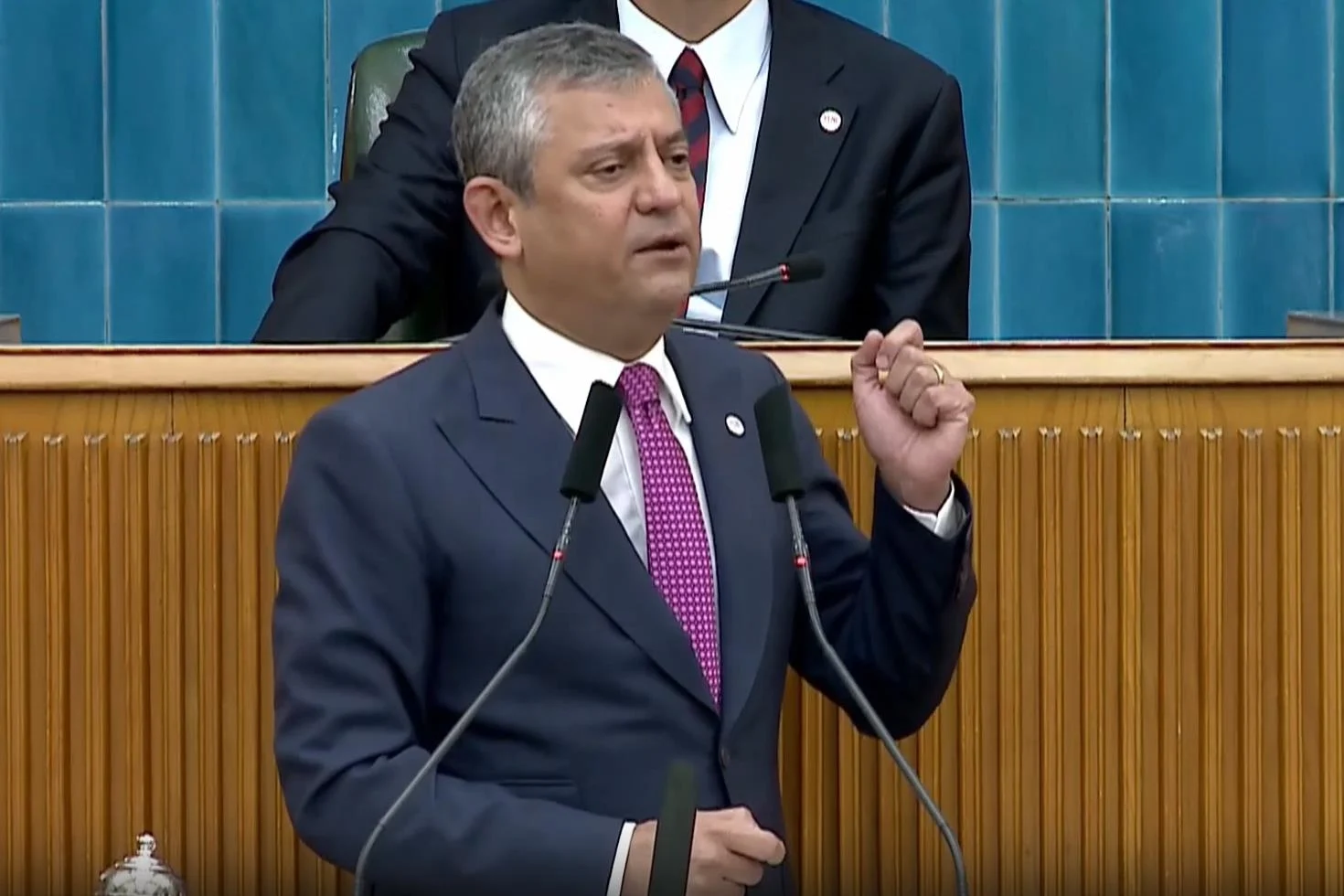 ozel net rakam verdi iste yeni partinin 5 gunde topladigi bagis 20116114 75
