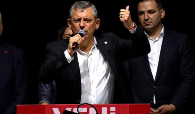 Özel, AK Parti’ye geçen başkanlara 2 ismi örnek gösterdi