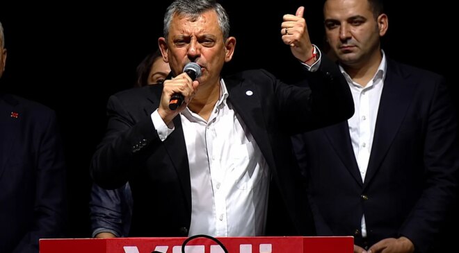 Özel, AK Parti’ye geçen başkanlara 2 ismi örnek gösterdi