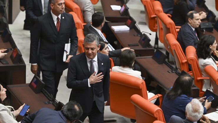 Özgür Özel’le aynı fikirde değiller! Yeni Parti’de büyük fire