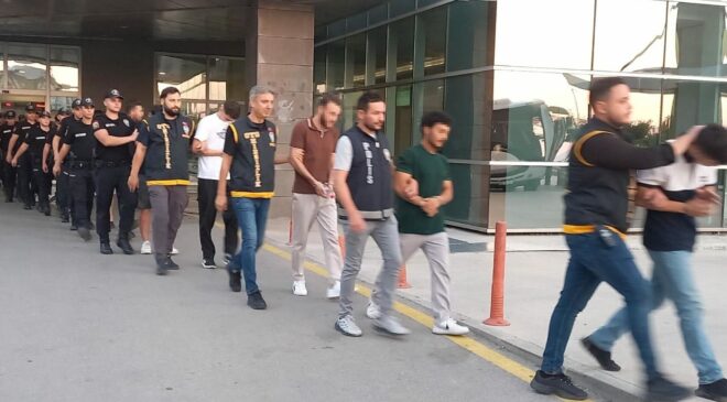 Manisa’da para aklama çarkı deşifre oldu: Tam 300 milyonluk para trafiği belirlendi