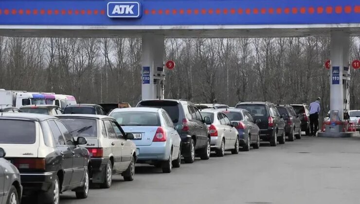 Rusya’da akaryakıt krizi yeniden büyüyor: Benzin kıtlığının ikinci dalgası başladı