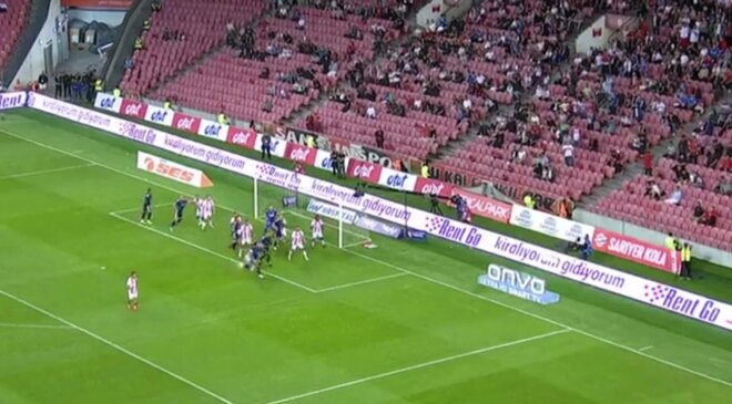 Samsunspor-Fenerbahçe maçı için televizyonu açanlar gözlerine inanamadı