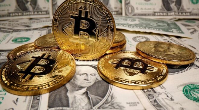 Satacağını söylemişti şimdi Bitcoin almayı öneriyor