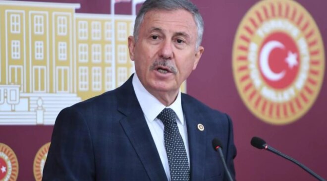 Selçuk Özdağ açıkladı: Ak Parti’ye mi geçiyor?
