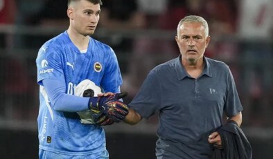 Livakovic Mourinho’yu silip attı