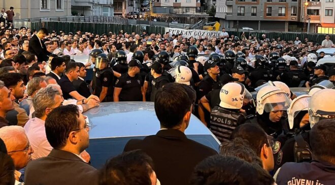 Süleymancılar’ın merkezine polis baskını! Adreste arama yapılıyor
