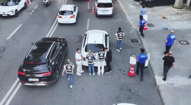 Sürücülerin kabusu oldular! İstanbul’da değnekçilere darbe