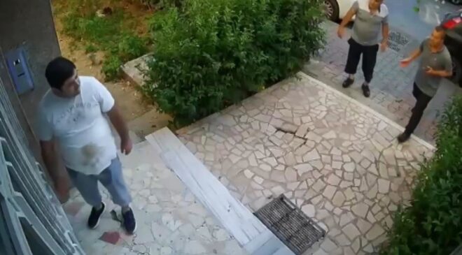 Komşularına dehşeti yaşattı: Takıntılı olduğu kadının annesini bıçakladı! İlk vukuatı da değilmiş