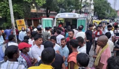 Hindistan’da tapınakta izdiham: En az 7 kişi hayatını kaybetti
