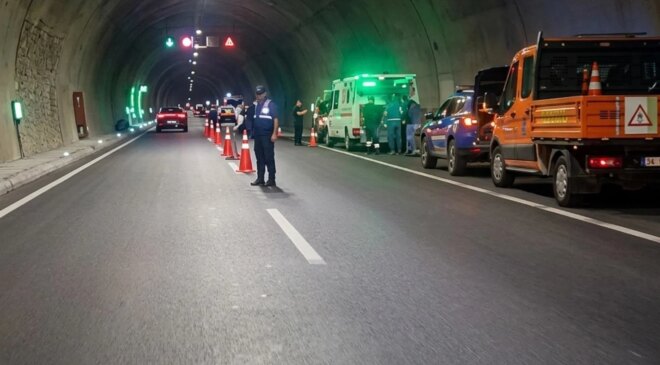 Tünelde can pazarı: Yaşlı çift feci şekilde can verdi
