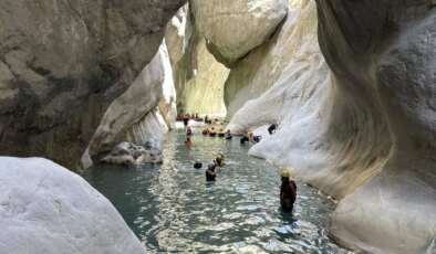 Göynük Kanyonu, Antalya’nın sıcağından bunalan macera tutkunlarını ağırlıyor