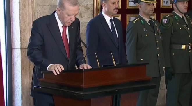 Yüksek Askeri Şura toplanıyor! Erdoğan YAŞ üyeleriyle Anıtkabir’i ziyaret etti