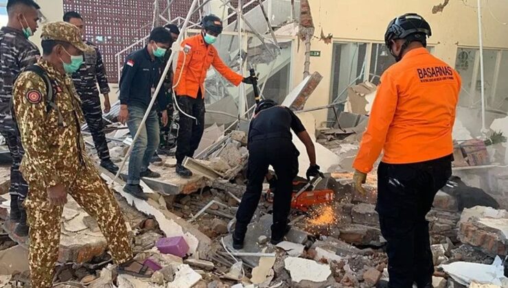 Ülke tarihinin en ölümcül depreminde ölü sayısı her geçen gün artıyor