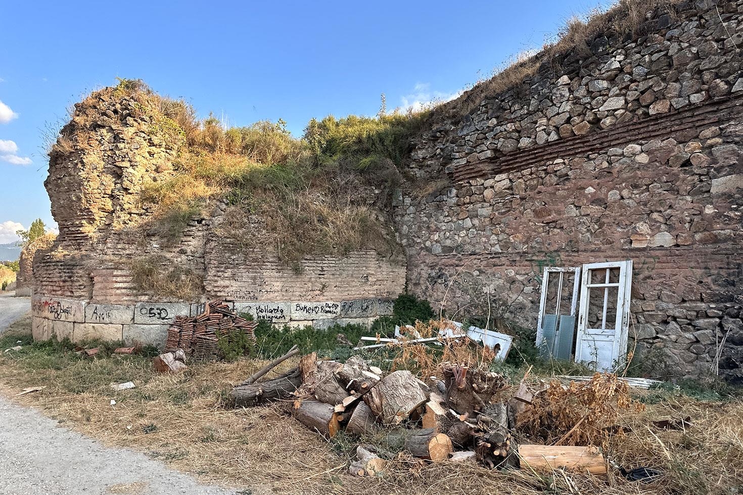 unesco listesindeki tarihi mirasa cirkin saldiri 20137539 22
