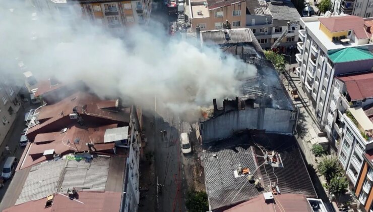 Gaziosmanpaşa’da çatı katında yangın: 1 ölü