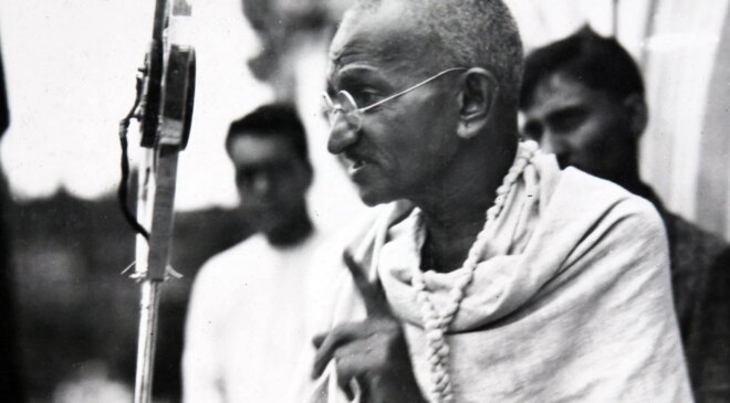 Gandhi’nin el yazısı notları 1,7 milyon dolara satıldı