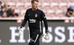 Beşiktaş’ın kalesinde Nübel duvarı! Taraftarlar “Kaleci dediğin böyle olur?” demeden edemedi
