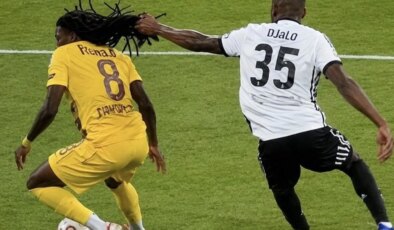 Beşiktaş-Eyüpspor maçında futbolseverleri çileden çıkaran pozisyon