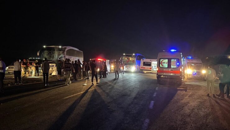 Kutlama dönüşü kaza: Yolcu otobüsleri çarpıştı, 13 kişi yaralandı
