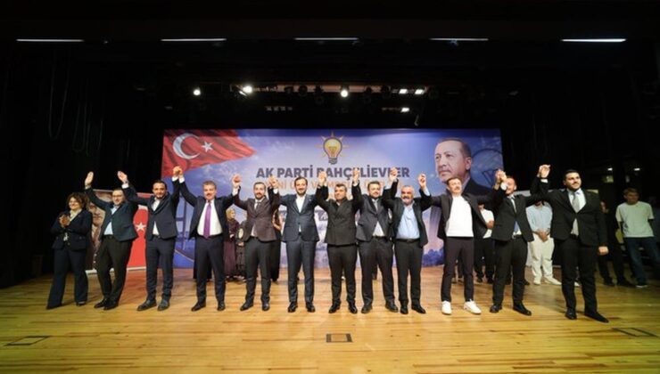 Bahçelievler’de meclis çoğunluğu el değiştirdi! 3 meclis üyesi CHP’den AK Parti’ye geçti