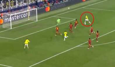 Bu da kaçar mı? Fenerbahçelileri ahlar vahlar ettiren pozisyon