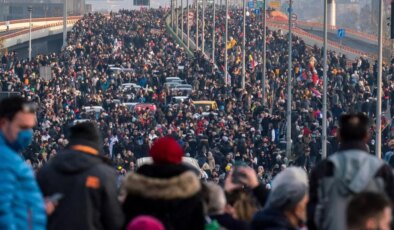 Sırbistan Cumhurbaşkanı Vucic, parlamentoyu feshetti