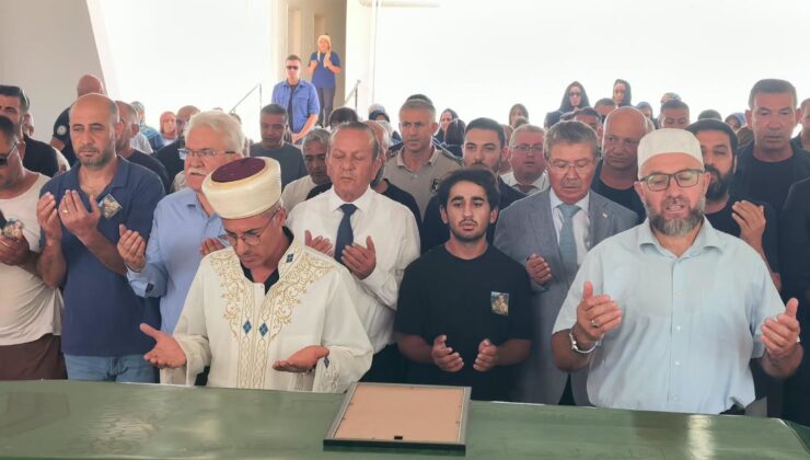 Girne’deki gemi faciasında batık gemiden çıkarılan ilk cenaze toprağa verildi