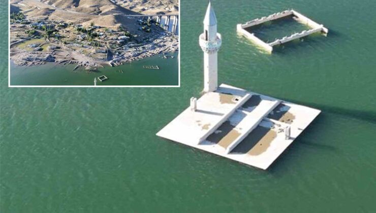 Kars’ta sular çekildi, eski köy ortaya çıktı