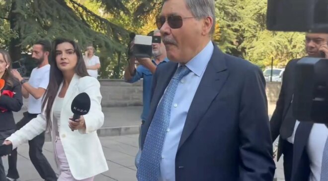 Adliye önündeki görüntüsü olay olmuştu! Gökçek sessizliğini bozdu
